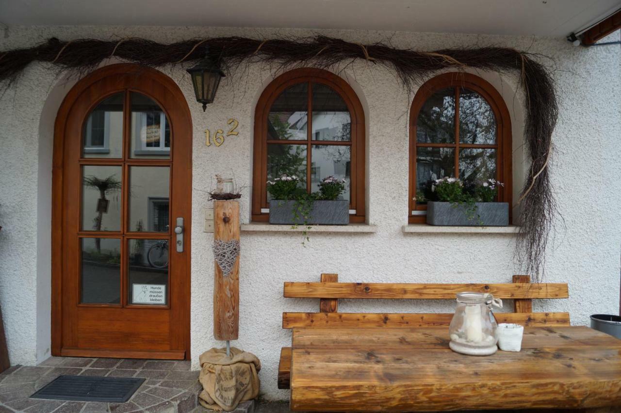 Gaestehaus Zur Muehle Dehm Friedrichshafen Bagian luar foto